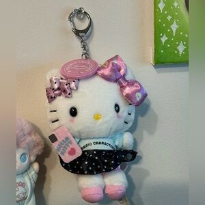 Hello Kitty keychain